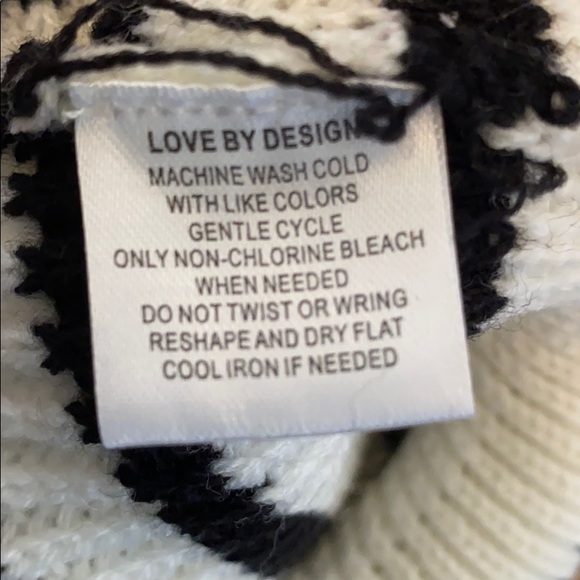 Love by Design Long Sleeve Stripe Pullover - Picture 4 of 7